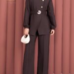 طقم تركي قطعتين لون بني شوكلاته أنيق للمحجبات.