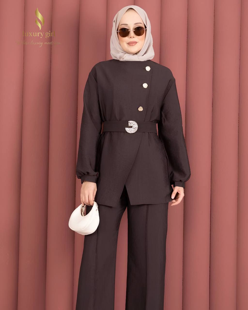 طقم تركي قطعتين لون بني شوكلاته أنيق للمحجبات.