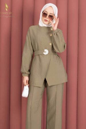 طقم تركي قطعتين لون زيتي أنيق للمحجبات.