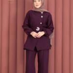 طقم تركي قطعتين لون خمري أنيق للمحجبات.