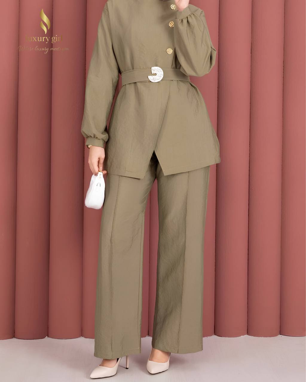 طقم تركي قطعتين لون زيتي أنيق للمحجبات.