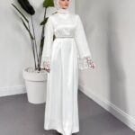 فستان سهرة أبيض محتشم للمحجبات Luxury Girl.