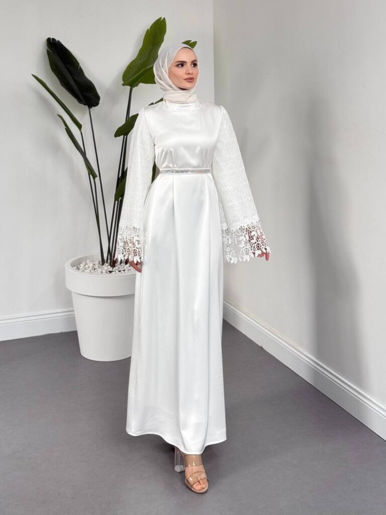 فستان سهرة أبيض محتشم للمحجبات Luxury Girl.