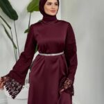 فستان سهرة عنابي ساتان من Luxury Girl Store.